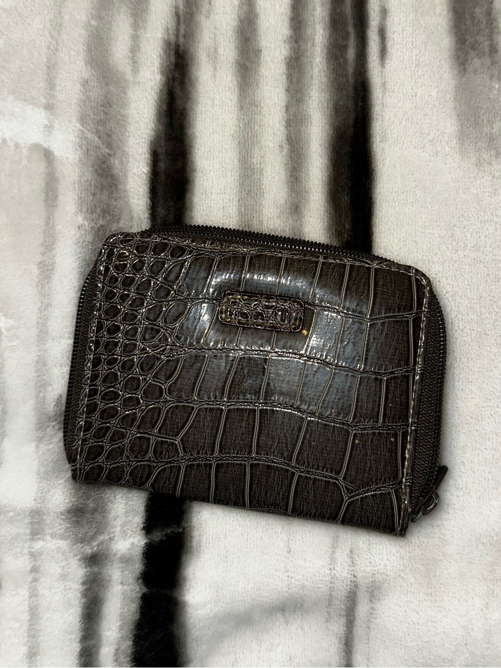 Croc-Embossed Zip Wallet in Gray